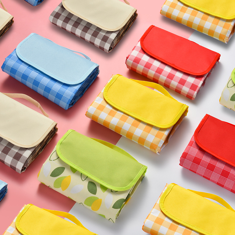 tablecloth-picnicket-healthy-lunch